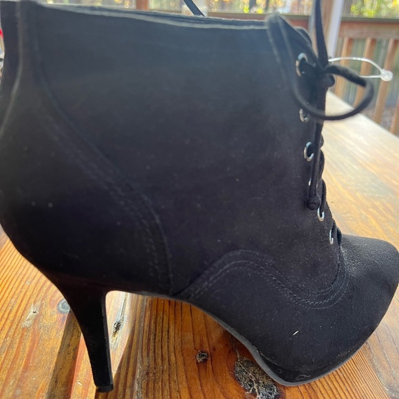 Fioni Faux Suede Tie High Heel Women’s Bootie Boots Women’s 11 NWOT - Picture 5 of 8